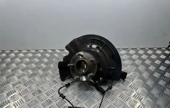 Hyundai Tucson TL Front wheel hub 51701D7560 T12R