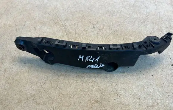 Nissan Juke I F15 Front bumper mounting bracket 62222BV80A BV80A