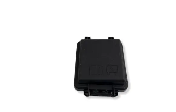 Land Rover Evoque II Fuse box cover K8D214A076BB