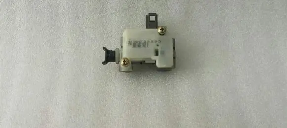 Volkswagen Touareg I Tailgate boot lock/latch motor 3B0959781C