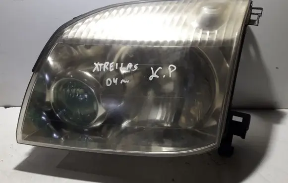 Nissan X-Trail T30 Headlight/headlamp 7510