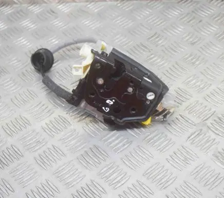 Audi A4 S4 B9 8W Rear door lock 4G0839016F