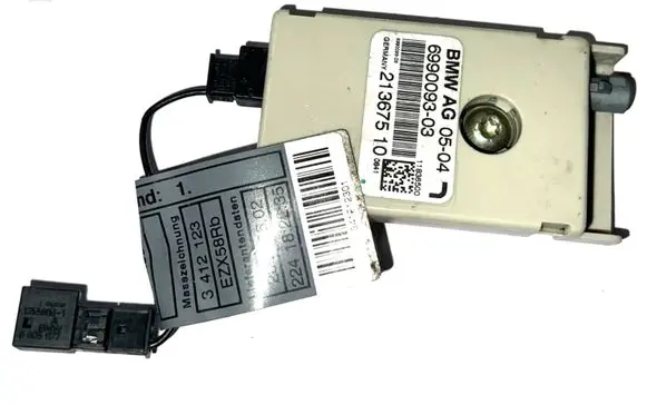 BMW X3 E83 Aerial antenna amplifier 69900930407171
