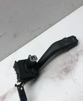 Volkswagen Golf V Wiper control stalk 1K0953519A 01203506 20350671175781