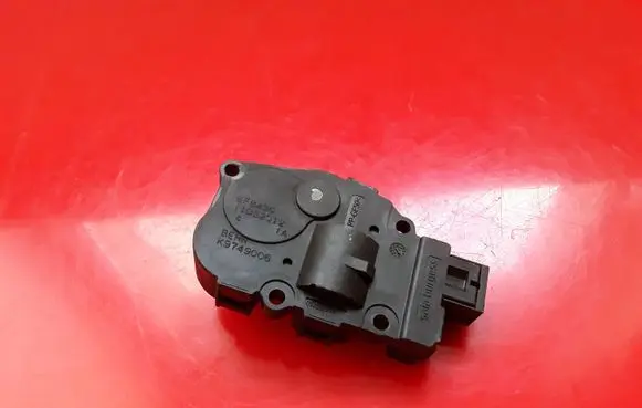Mercedes-Benz E W212 Air flap motor/actuator EFB430 K9749006