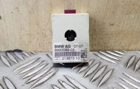 BMW X3 E83 Aerial antenna filter 6990089