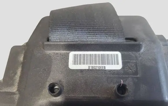 Volvo XC60 Rear seatbelt 34031473 34033924