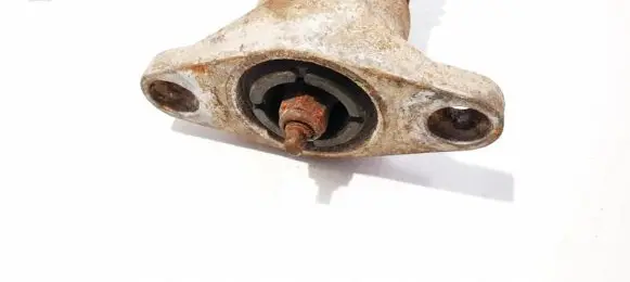 Hyundai i30 Coil spring mount 