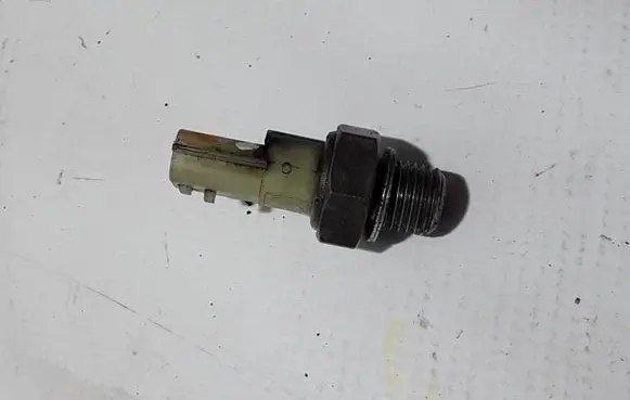 Renault Trafic III (X82) Oil pressure sensor 8200671272