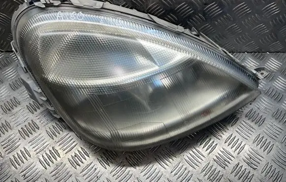 Mercedes-Benz A W168 Headlight/headlamp A1688200261 0301152202