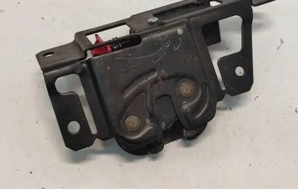 BMW X3 E83 Tailgate lock latch 51247201561 51247057364 51244290744