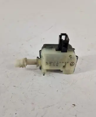 Volkswagen Golf Plus Central locking motor