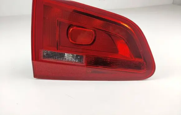 Volkswagen Sharan Tailgate rear/tail lights 7N0945093L