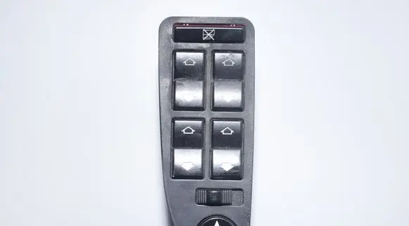 BMW 5 E39 Electric window control switch 6907110
