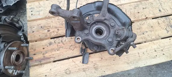 Toyota Auris 150 Front wheel hub