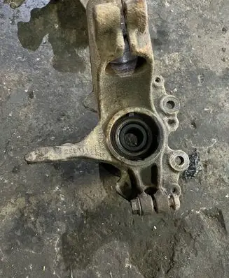 Ford Focus Front wheel hub spindle knuckle AV613K171