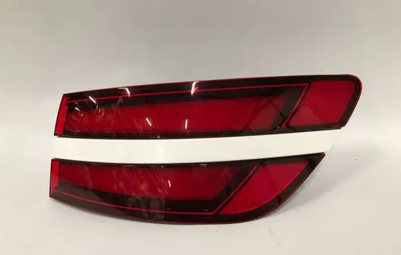 Genesis G80 Rear/tail lights 92402-CU010UYH