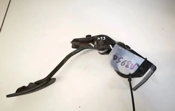 Toyota Avensis T250 Accelerator throttle pedal