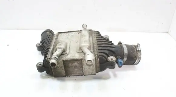Jaguar XE Intercooler radiator GX736K775AE