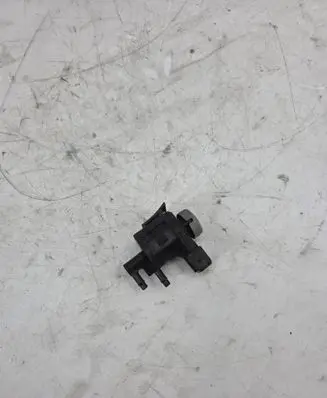 Audi A2 Turbo solenoid valve 1J0906283A