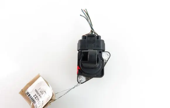 Toyota Avensis T250 Mass air flow meter 222040N010