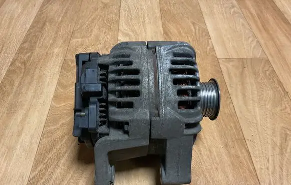 Opel Zafira A Generator/alternator 0124415005 90561168