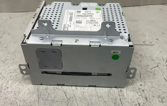 Opel Mokka Radio/CD/DVD/GPS head unit 95270974