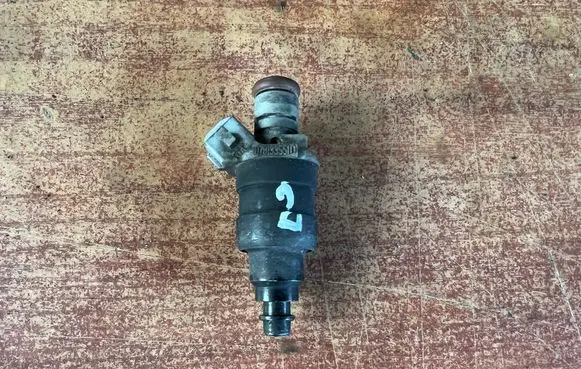Fuel injector