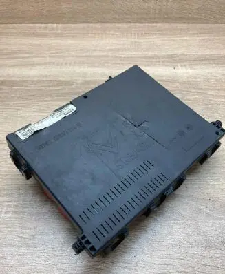 Peugeot 406 Central body control module S108551300D 9637436380