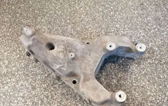 Smart ForTwo II Engine mounting bracket A4512420705