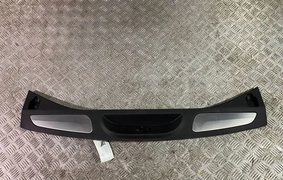 Jeep Grand Cherokee Trunk/boot sill cover protection I01049071BLR