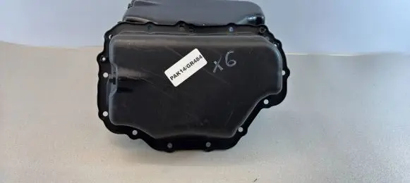 Mercedes-Benz C W205 Oil sump A2760101028