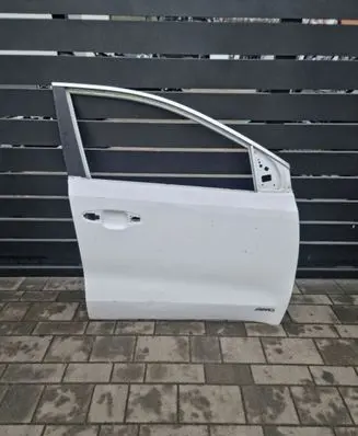 KIA Picanto Front door