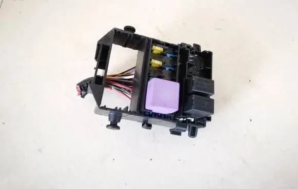 Renault Laguna II Fuse box set 8200003634