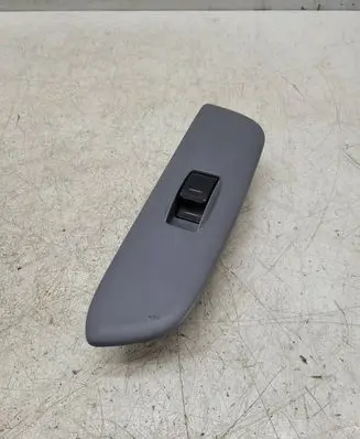 Toyota RAV 4 (XA20) Electric window control switch