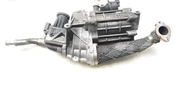 Land Rover Discovery 5 EGR valve FW939U438AA