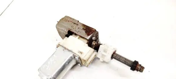 Subaru Legacy Seat adjustment motor 