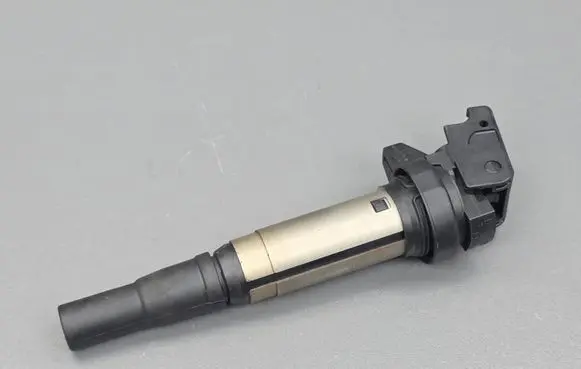 Citroen DS5 High voltage ignition coil V757501080 V7575010 757501080