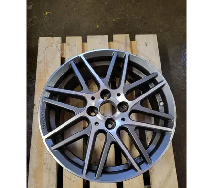 R16 alloy rim