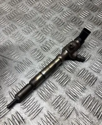 Skoda Octavia Mk2 (1Z) Fuel injector 03L130277B