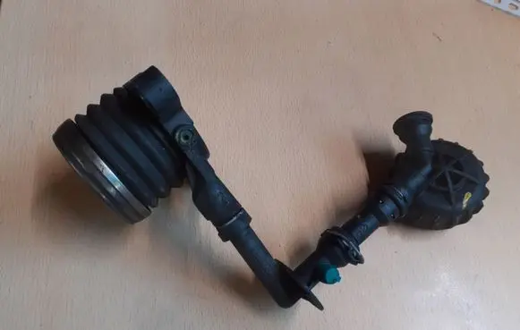 Dacia Dokker Clutch slave cylinder 306200650R