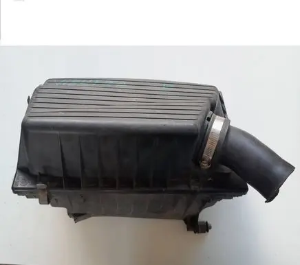 Opel Vectra B Air filter box 90499599