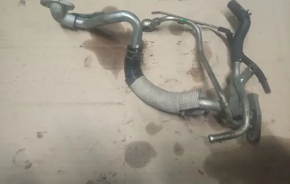 Toyota RAV 4 (XA40) Coolant pipe/hose 