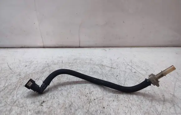 Nissan X-Trail T32 Fuel line pipe