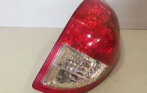 Toyota RAV 4 (XA30) Rear/tail lights J88R