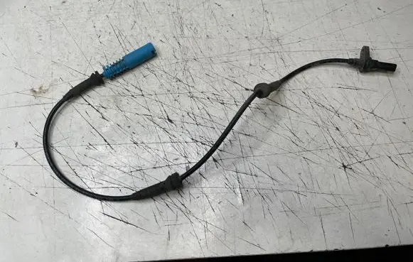 BMW 5 E60 E61 ABS brake wheel speed sensor 6908705