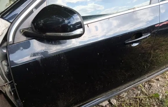 Volvo V60 Front door