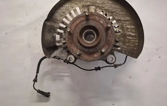 Chrysler Pacifica Front wheel hub 68189018AB