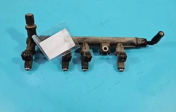 Fuel injector