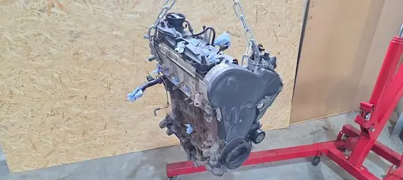 Volkswagen Touran II Engine 03G103153B